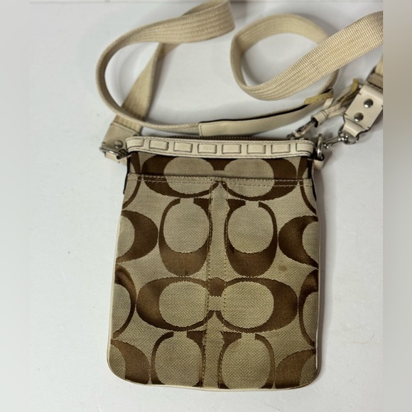 COACH Signature Stripe Bag Python Snake Crossbody Swingpack F06W-10266 - Picture 3 of 12